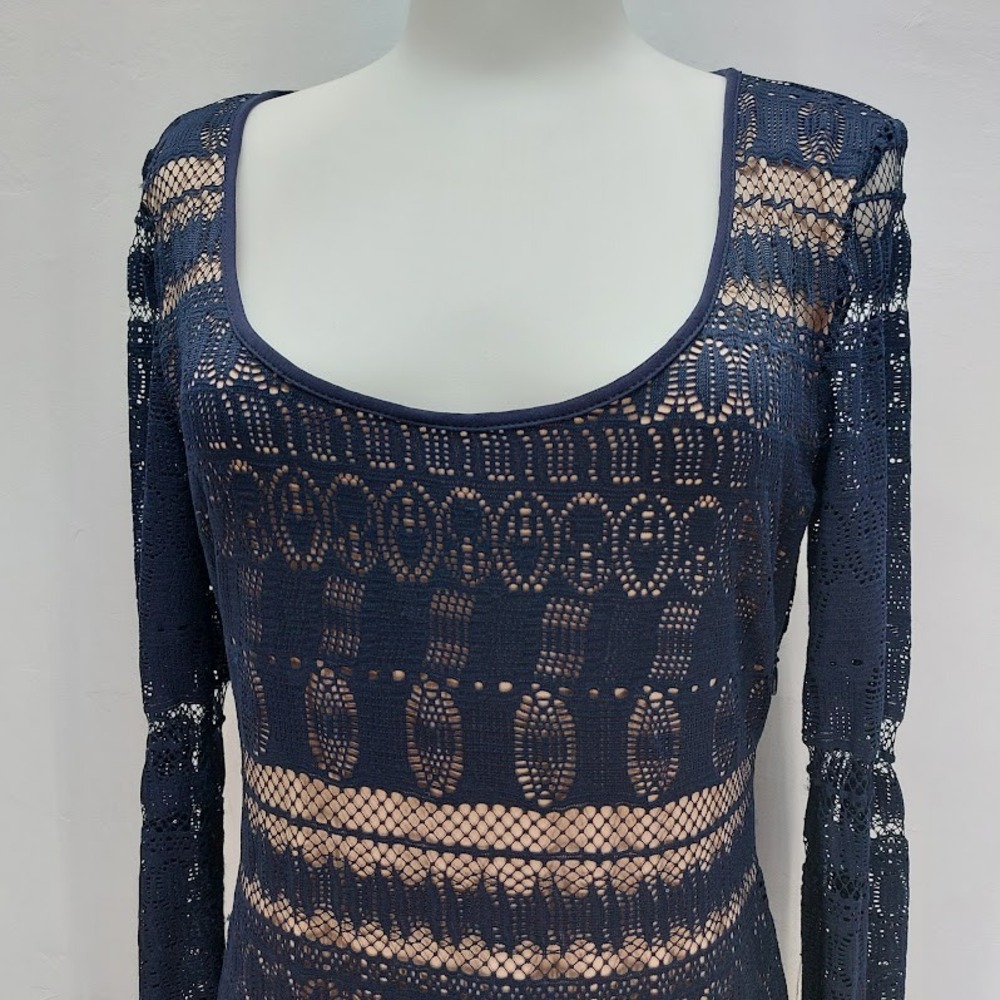 BCBGMAXAZRIA Tanya Dress Women's Medium Navy Blue Crochet Lace Sheath Evening - Picture 5 of 10
